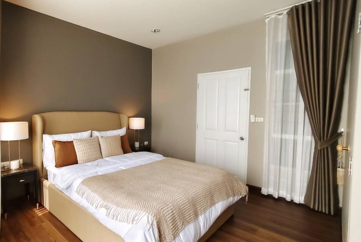 MH90  🏡 For Rent/Sale — Town Home – Baan Klang Muang (Srinakarin)
