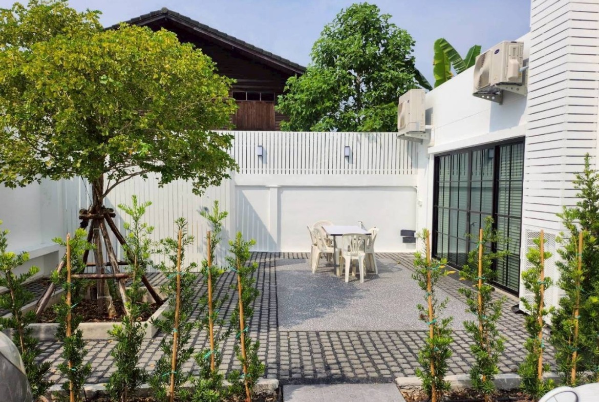 MH91  🏡 For Rent — Townhome Srinakarin 38