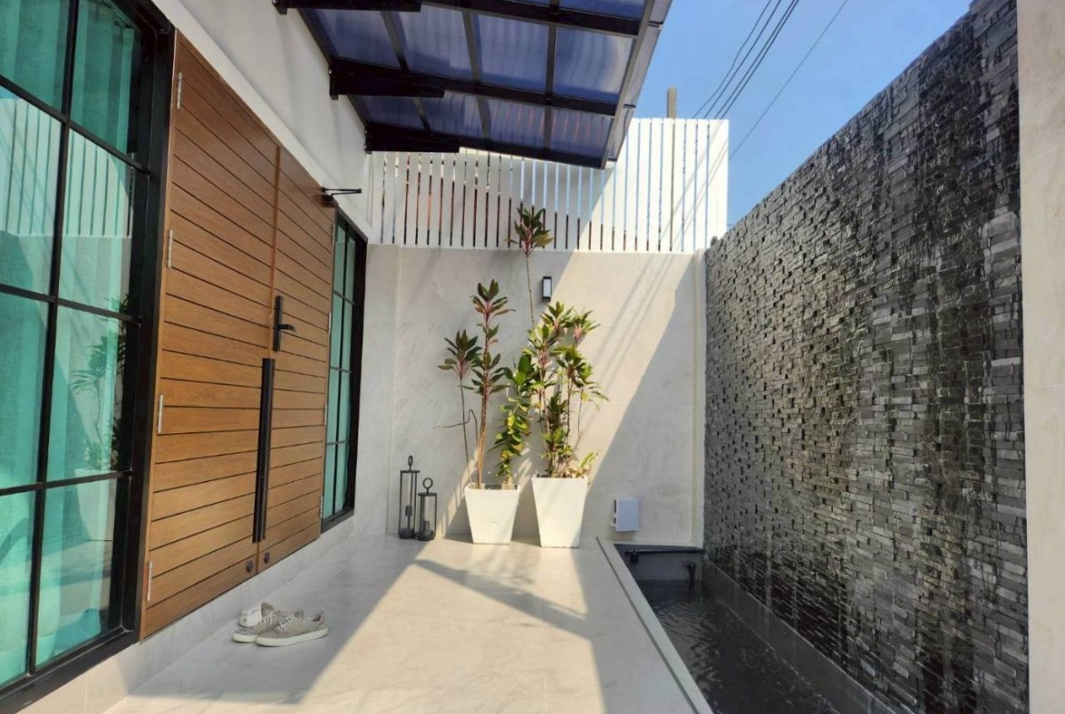 MH91  🏡 For Rent — Townhome Srinakarin 38