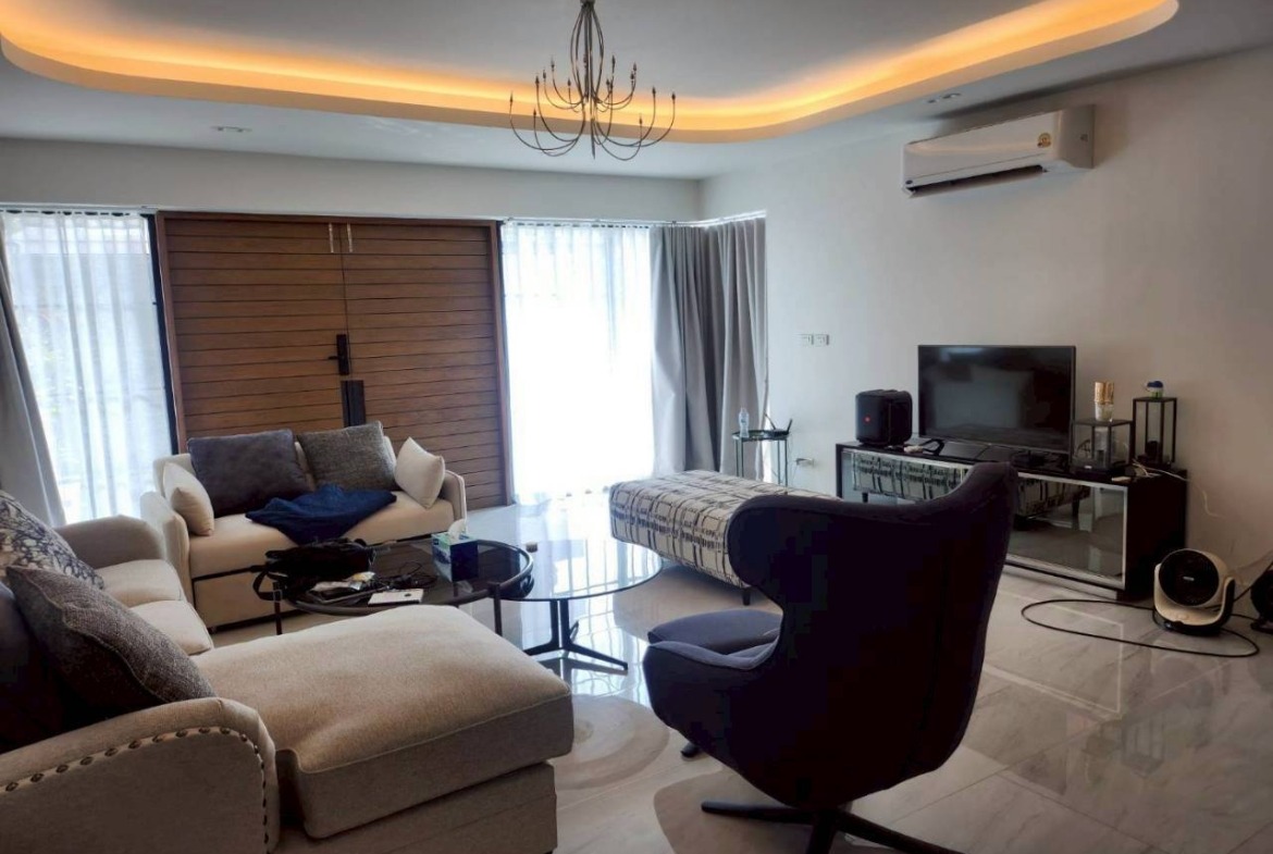 MH91  🏡 For Rent — Townhome Srinakarin 38
