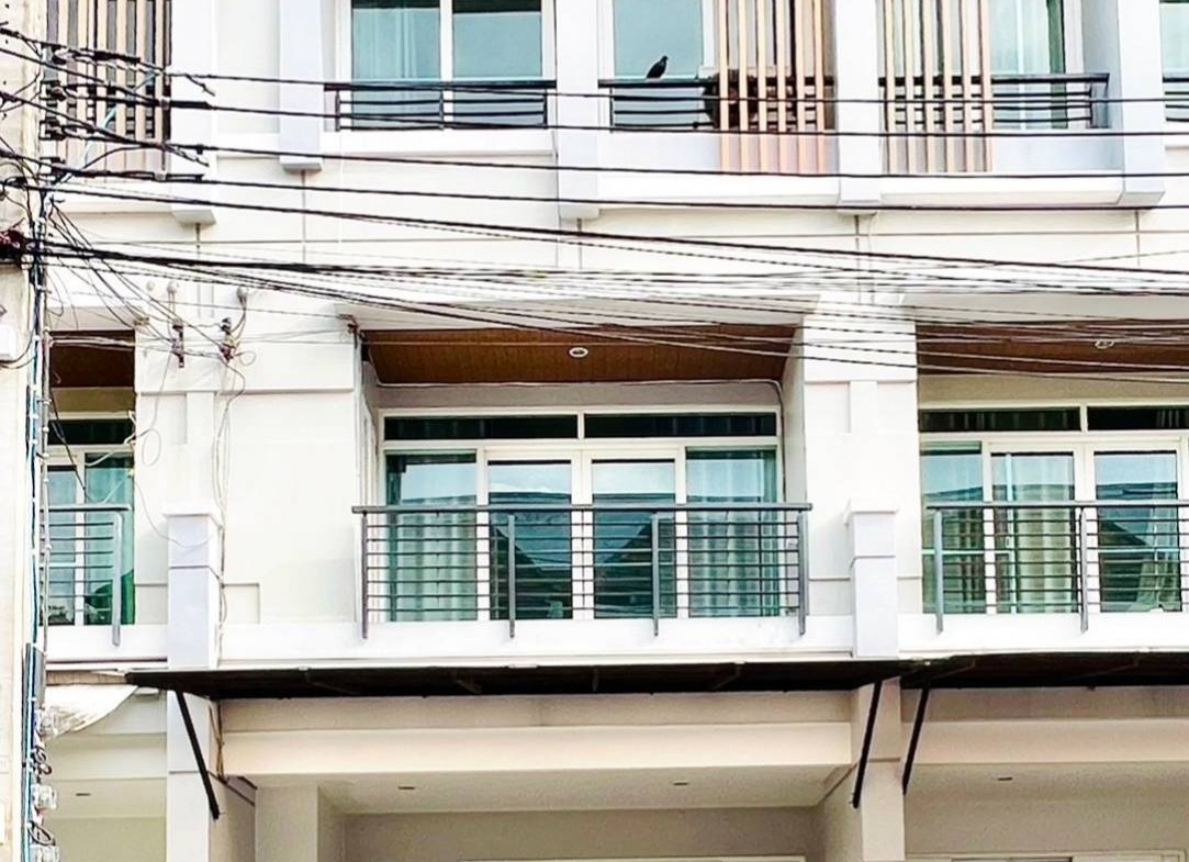 MH92  🏡 For Rent — Townhome Baan Klang Muang Srinakarin 46/1