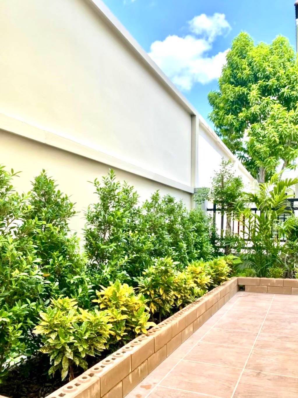 MH93  🏡 For Rent — Townhome Baan Klang Muang Srinakarin 24