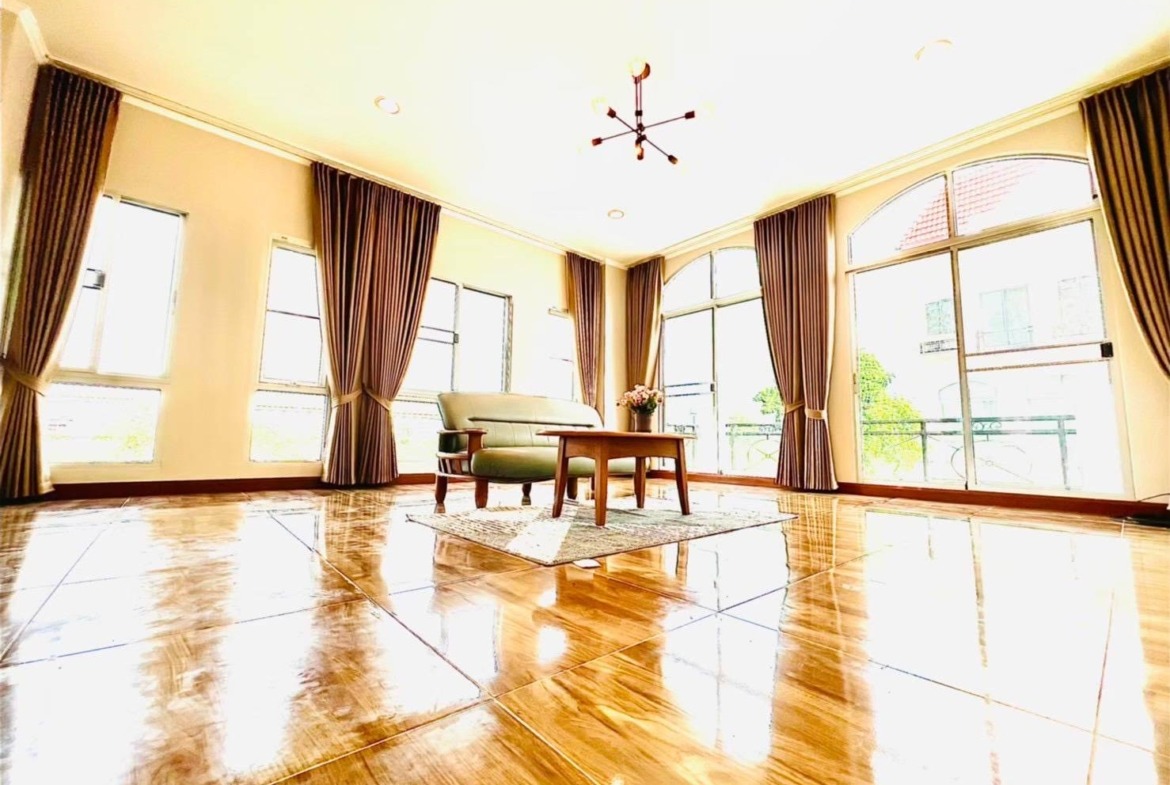 MH93  🏡 For Rent — Townhome Baan Klang Muang Srinakarin 24