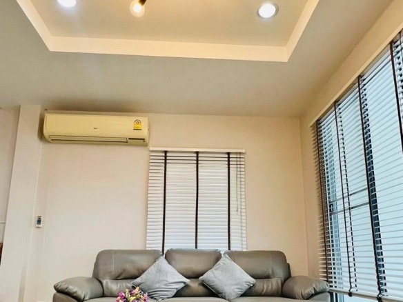 MH93  🏡 For Rent — Townhome Baan Klang Muang Srinakarin 24