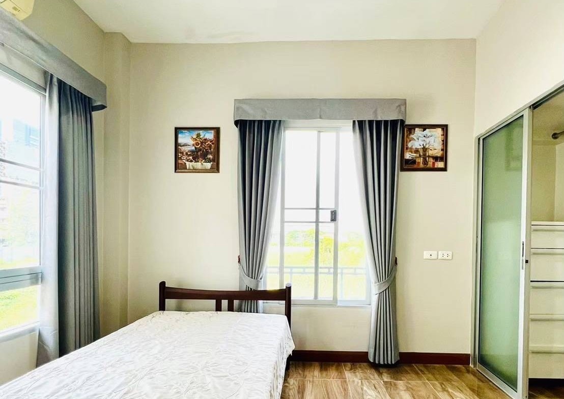 MH93  🏡 For Rent — Townhome Baan Klang Muang Srinakarin 24