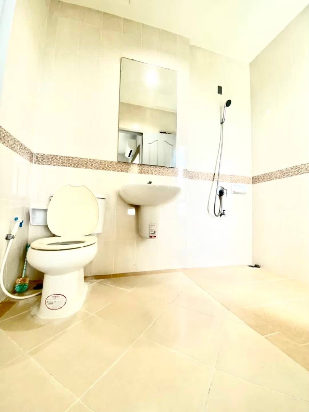 MH93  🏡 For Rent — Townhome Baan Klang Muang Srinakarin 24
