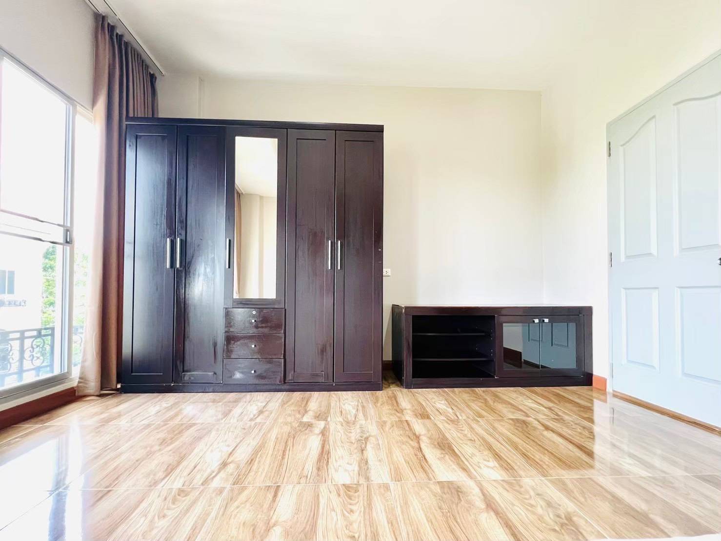 MH93  🏡 For Rent — Townhome Baan Klang Muang Srinakarin 24
