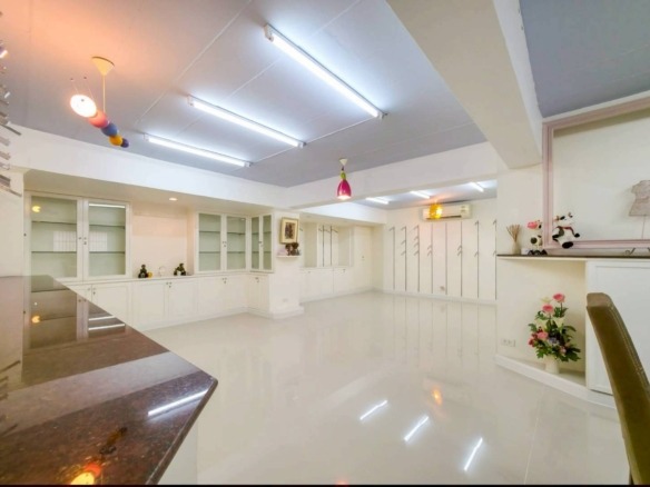 MH73  🏡 For Rent — Home office near BTS Phra Khanong and BTS On Nut