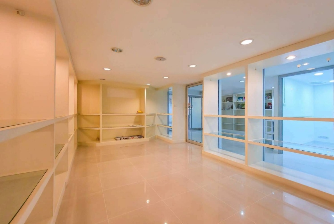 MH73  🏡 For Rent — Home office near BTS Phra Khanong and BTS On Nut