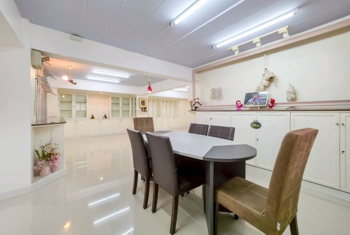 MH73  🏡 For Rent — Home office near BTS Phra Khanong and BTS On Nut