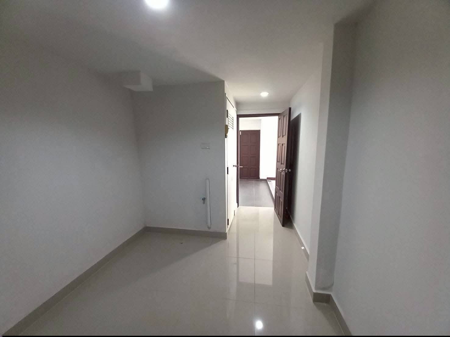 MH68  🏡 For Rent — Home office Thonglor