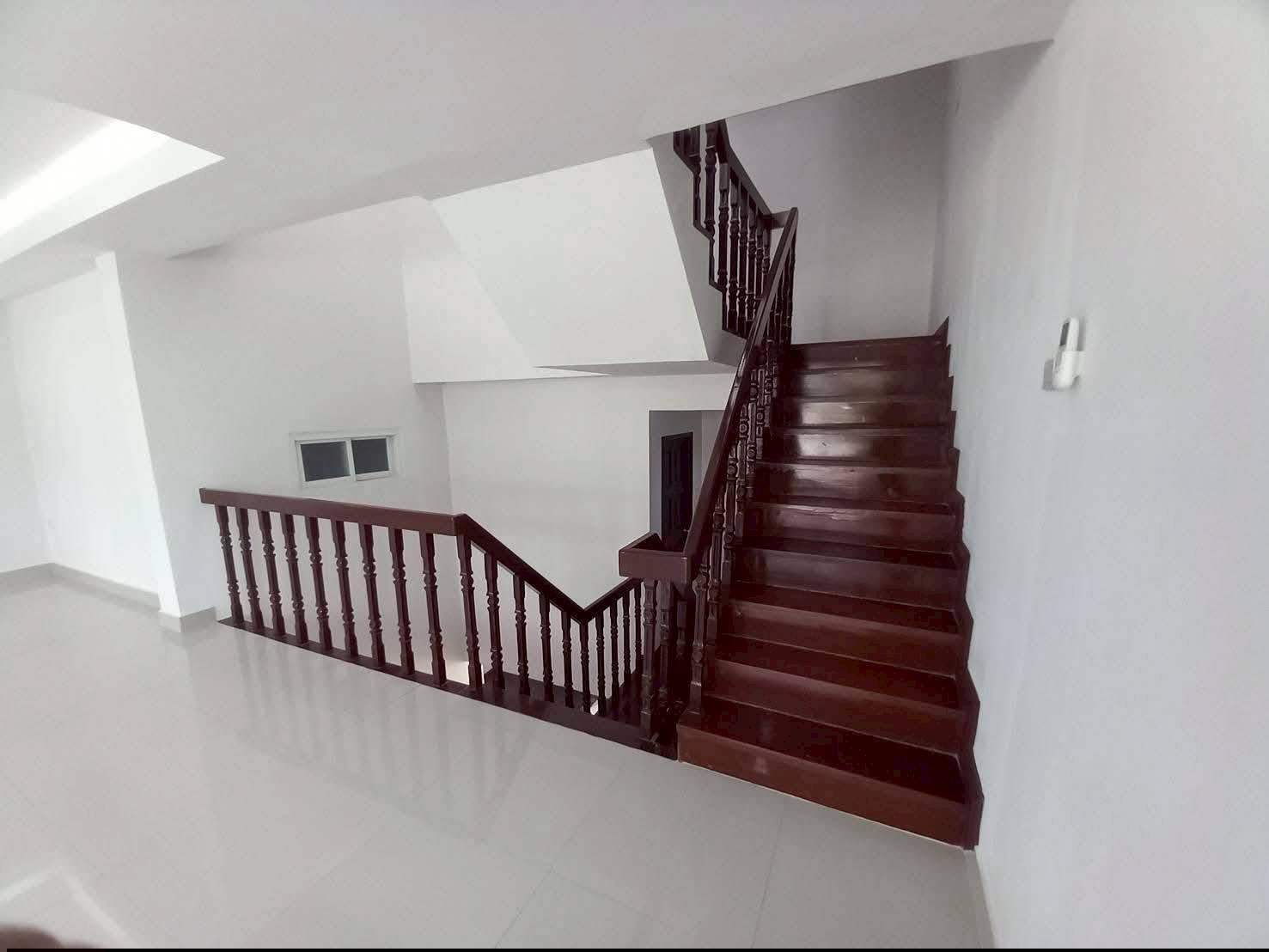 MH68  🏡 For Rent — Home office Thonglor