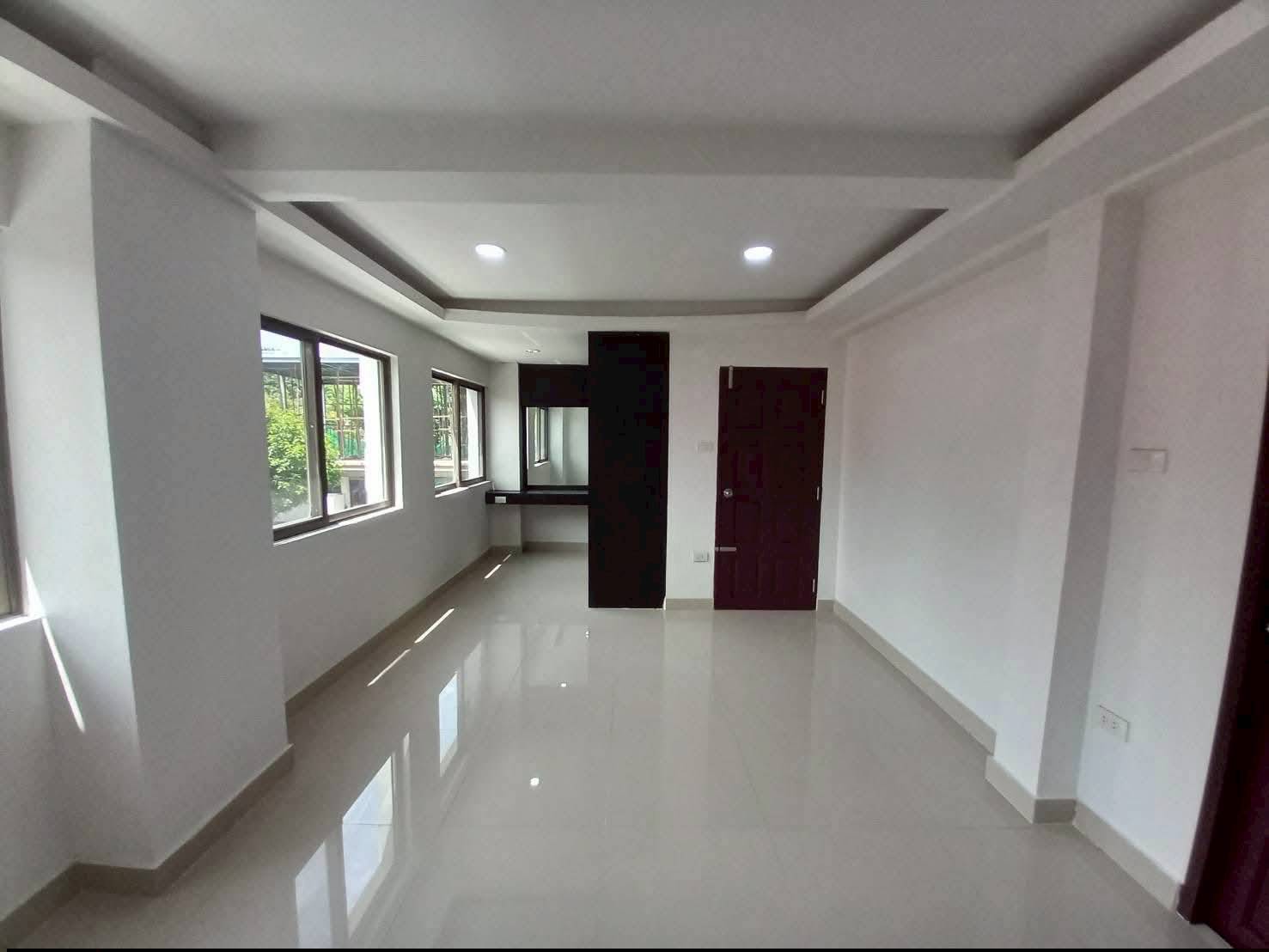 MH68  🏡 For Rent — Home office Thonglor