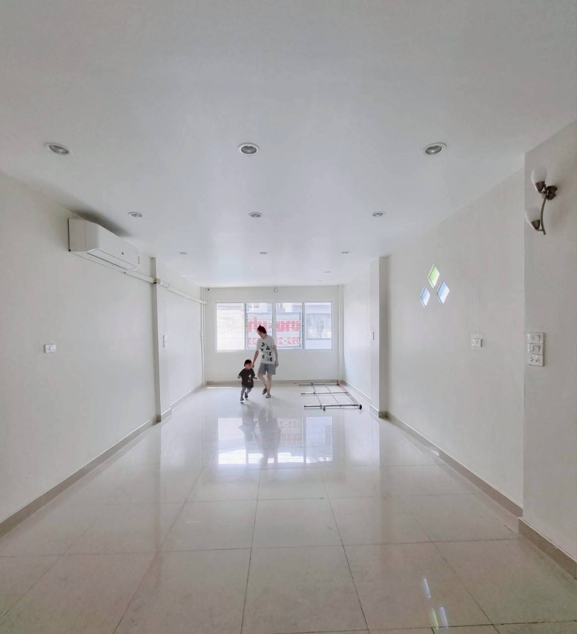 MH67  🏡 For Rent — Four-story commercial building, Samrong