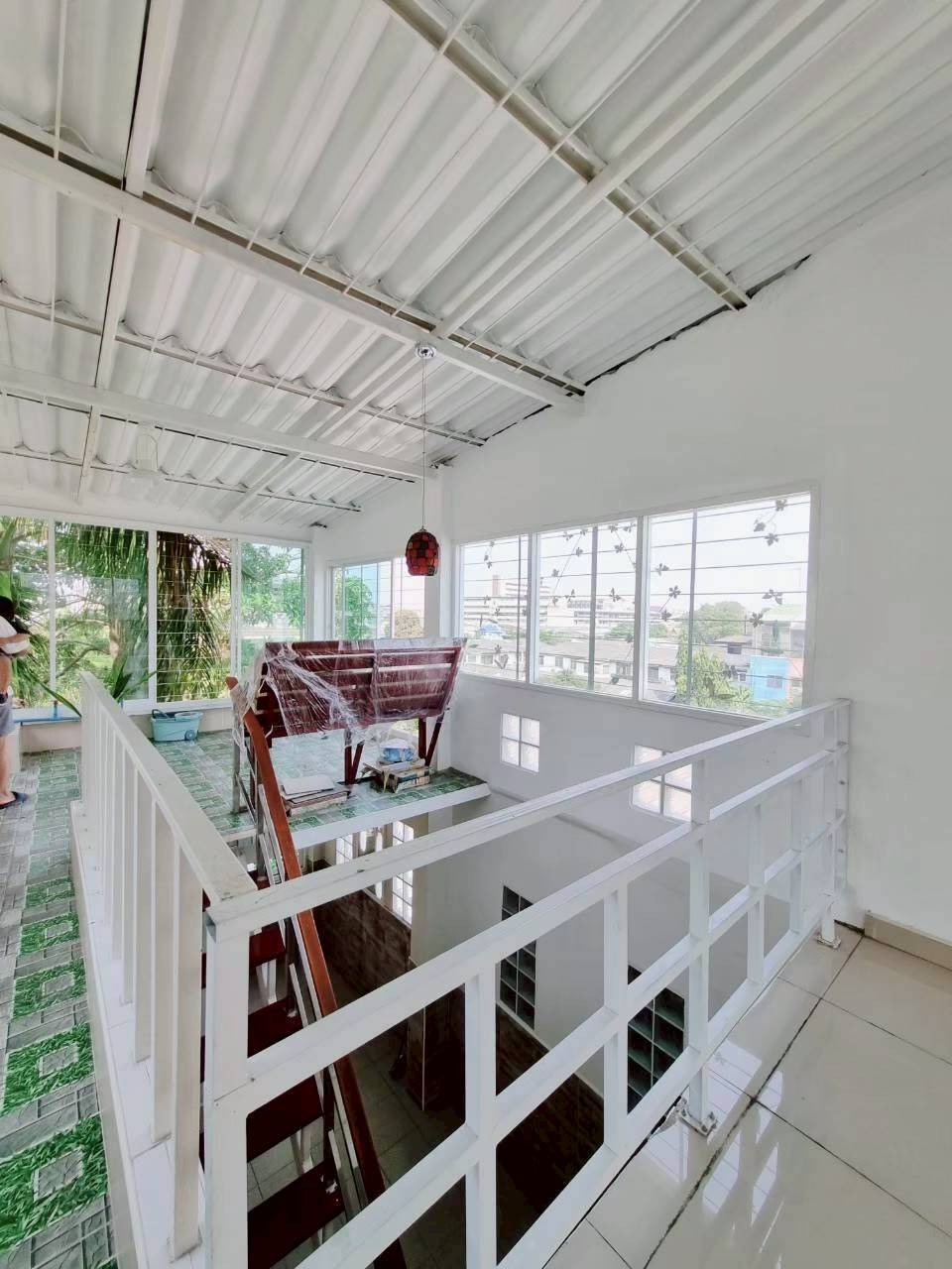 MH67  🏡 For Rent — Four-story commercial building, Samrong