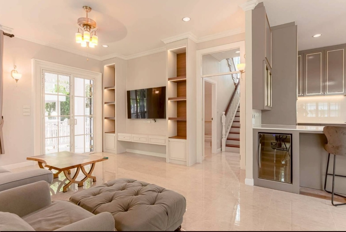 MH66  🏡 For Rent — Detached House next to the Yellow Line BTS