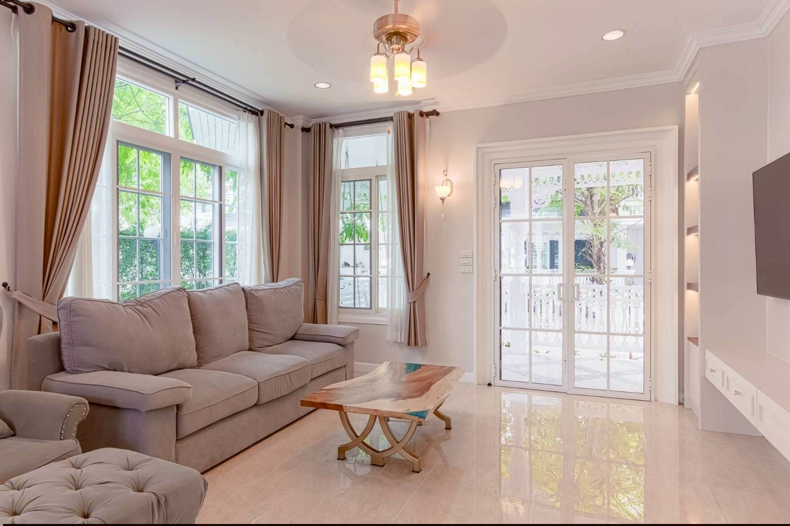 MH66  🏡 For Rent — Detached House next to the Yellow Line BTS