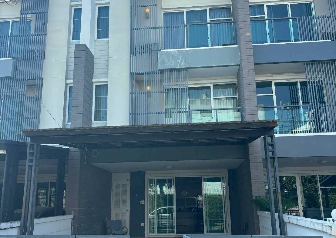 MH51  🏡 For Rent — Home Office On Nut 68