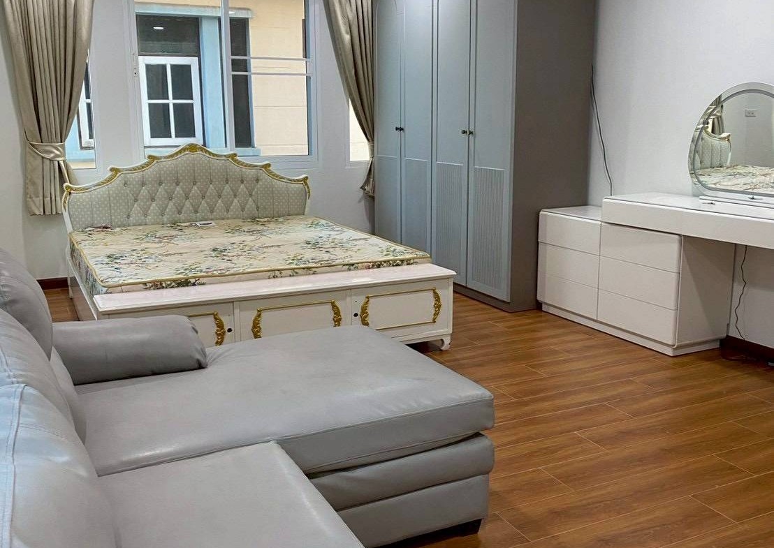 MH47  🏡 For Rent — Home Office near MRT Yellow Line