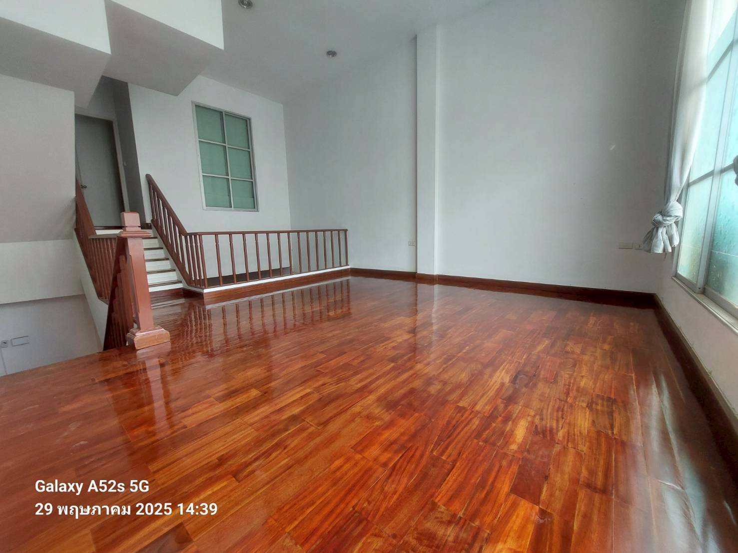 MH38  🏡 For Rent — Home Office near MRT Yellow Line
