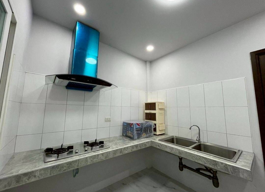 MH32 🏡 For Rent — Townhome Bearing near BTS Green line