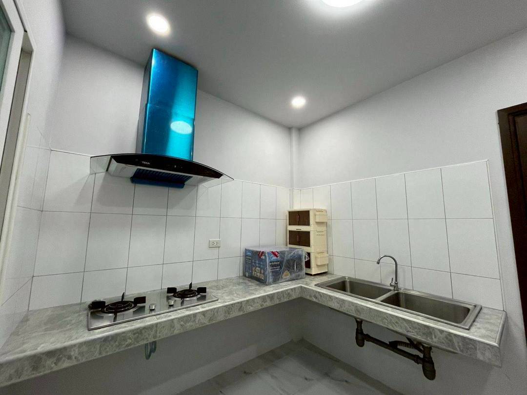 MH32 🏡 For Rent — Townhome Bearing near BTS Green line