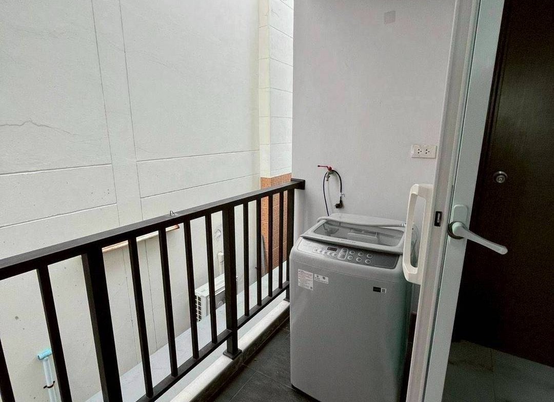 MH32 🏡 For Rent — Townhome Bearing near BTS Green line