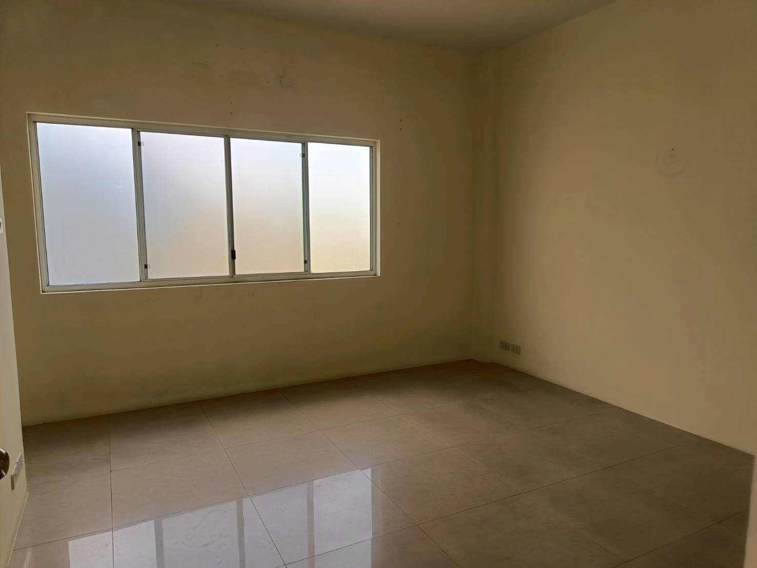 MH23 🏡 For Rent — Townhome on Chalerm Phra Kiat Road