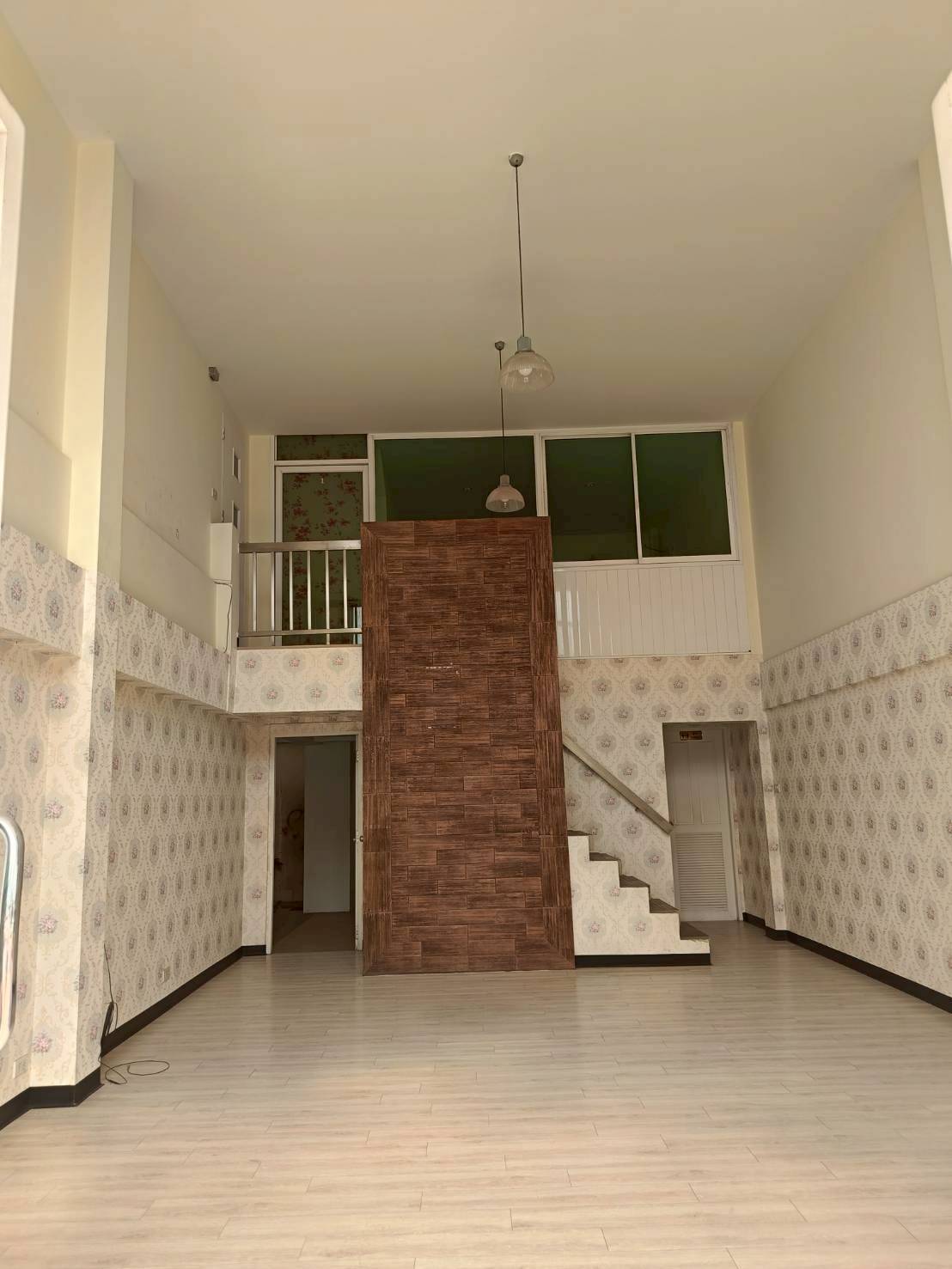 MH23 🏡 For Rent — Townhome on Chalerm Phra Kiat Road
