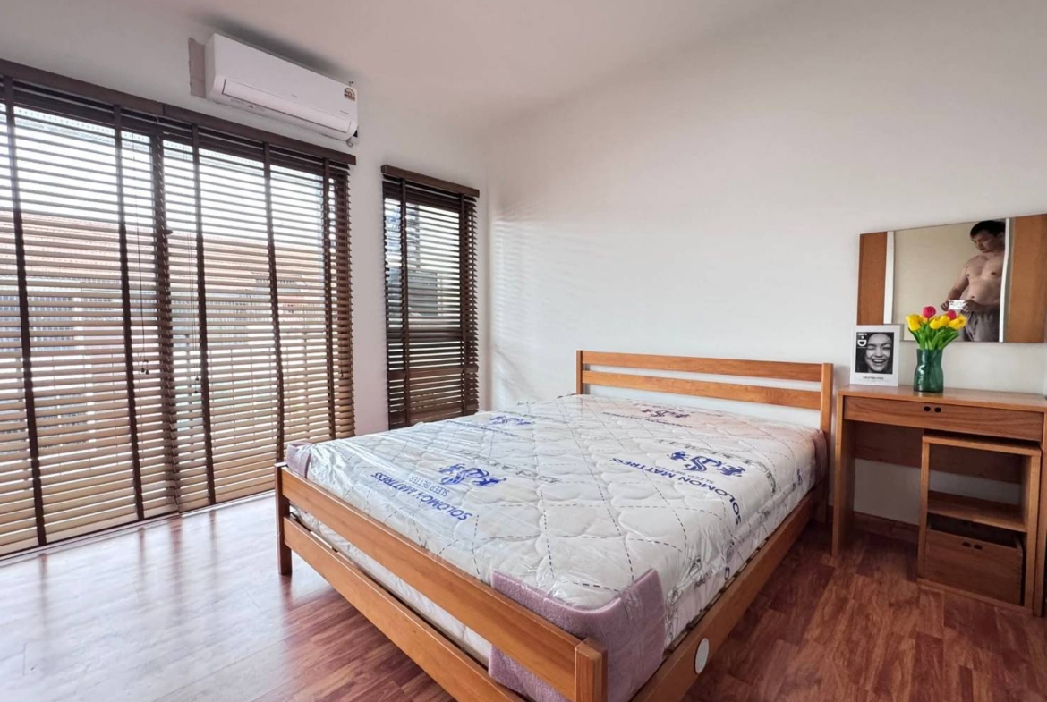 MH65  🏡 For Rent — Home Office near BTS Bang Chak Station
