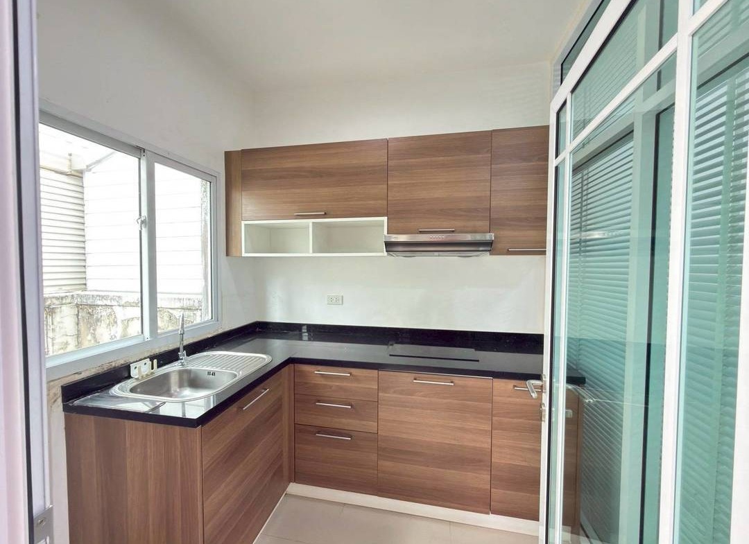 MH110 🏡 For Rent — Townhome Sukhumvit 62