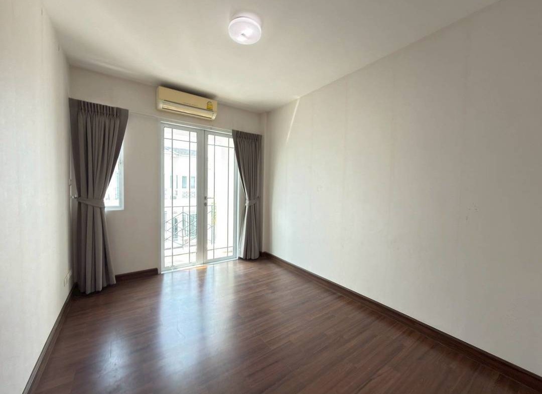 MH110 🏡 For Rent — Townhome Sukhumvit 62