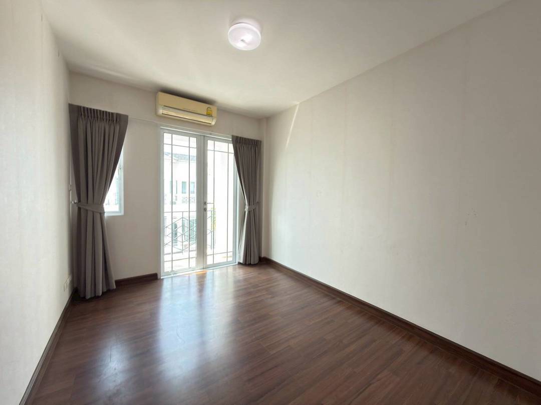 MH110 🏡 For Rent — Townhome Sukhumvit 62