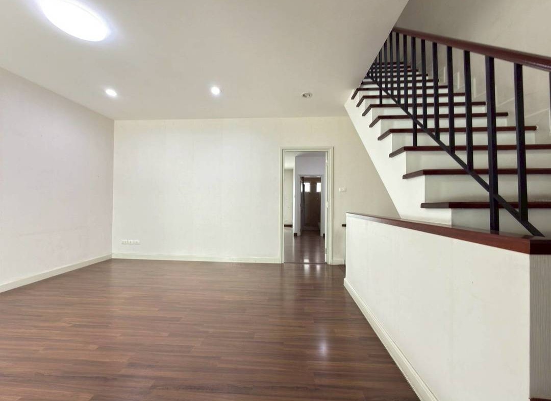 MH110 🏡 For Rent — Townhome Sukhumvit 62