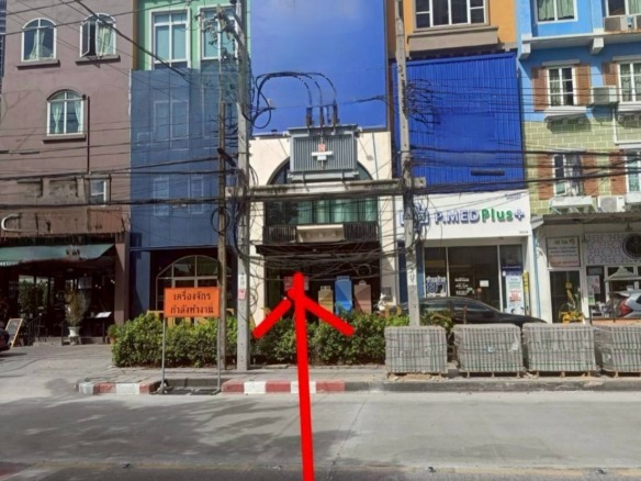 MHA16 🏡 For Rent — Commercial Building in Sukumvit 101/1