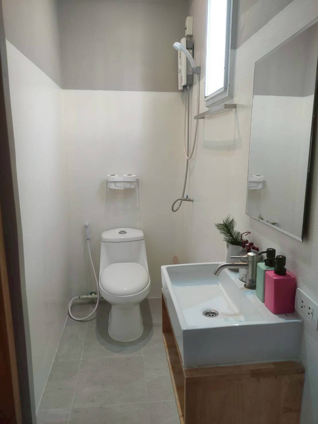MH13  🏡 For Rent — Room Pool Villa in Srinakarin Soi 24