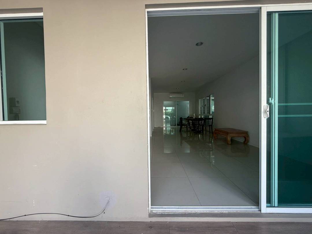 MHA105 🏡 For Rent — Townhome in Sukumvit 77 (On Nut)