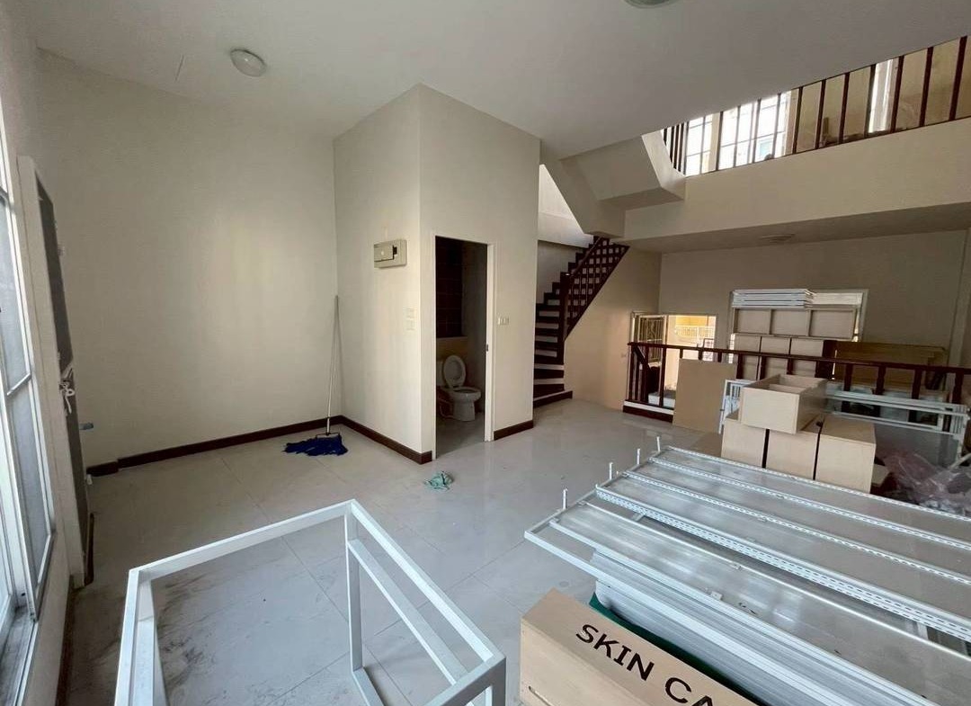 MH106 🏡 For Rent — Home Office in Muang Klang Village