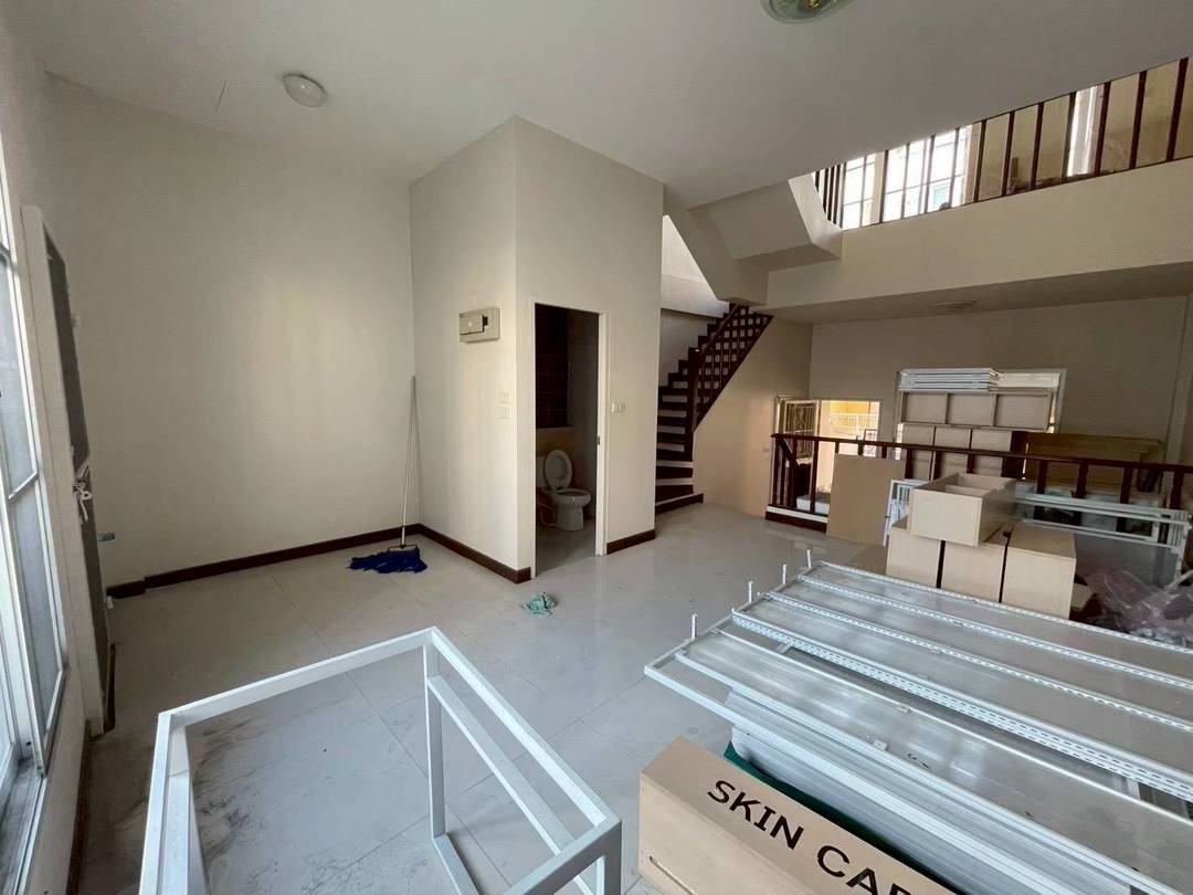 MH106 🏡 For Rent — Home Office in Muang Klang Village