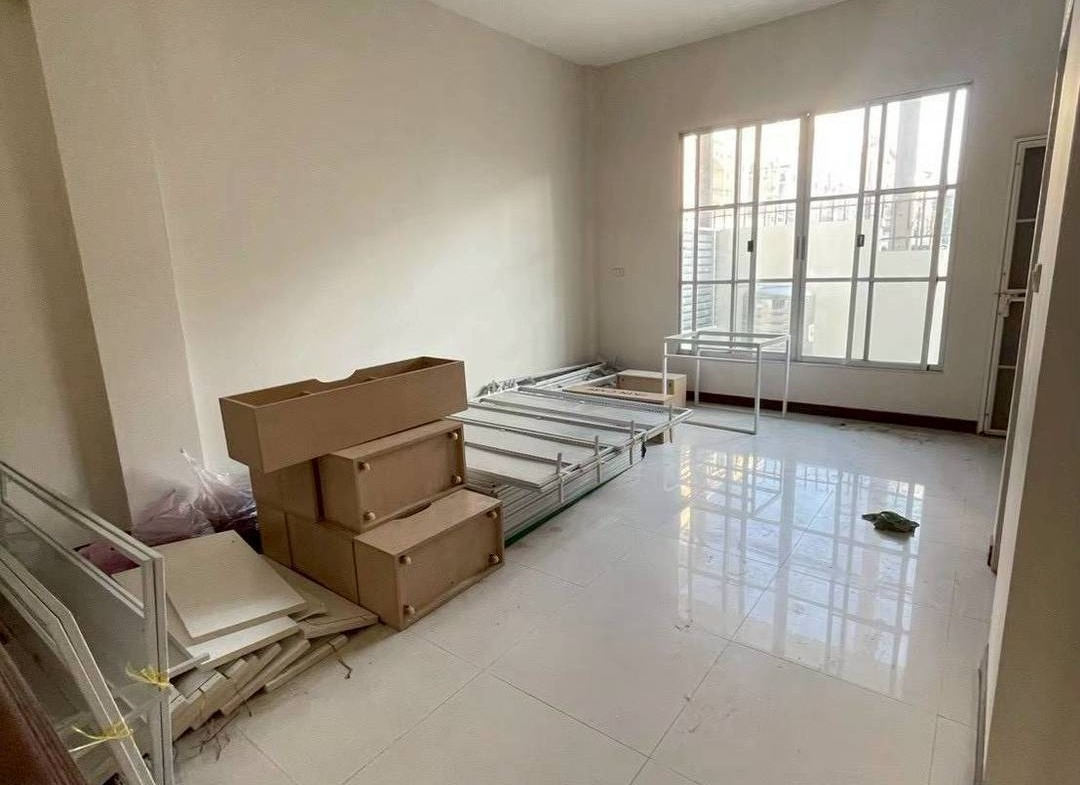 MH106 🏡 For Rent — Home Office in Muang Klang Village