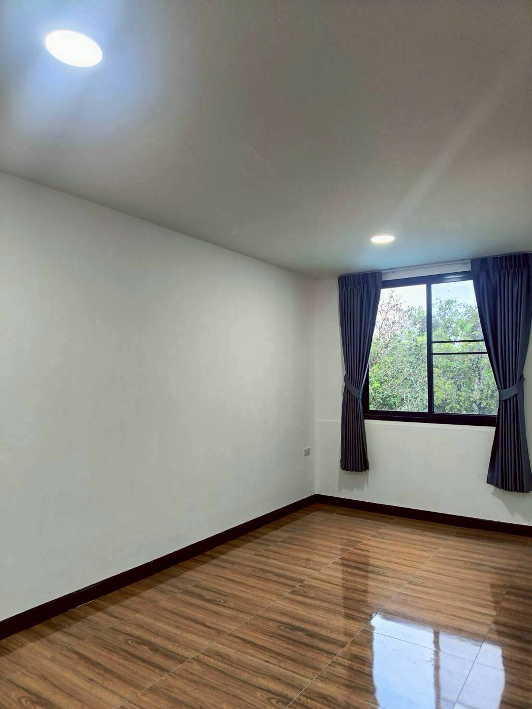 MH113 🏡 For Rent — Home Office near the MRT Yellow Line, Srinakarin
