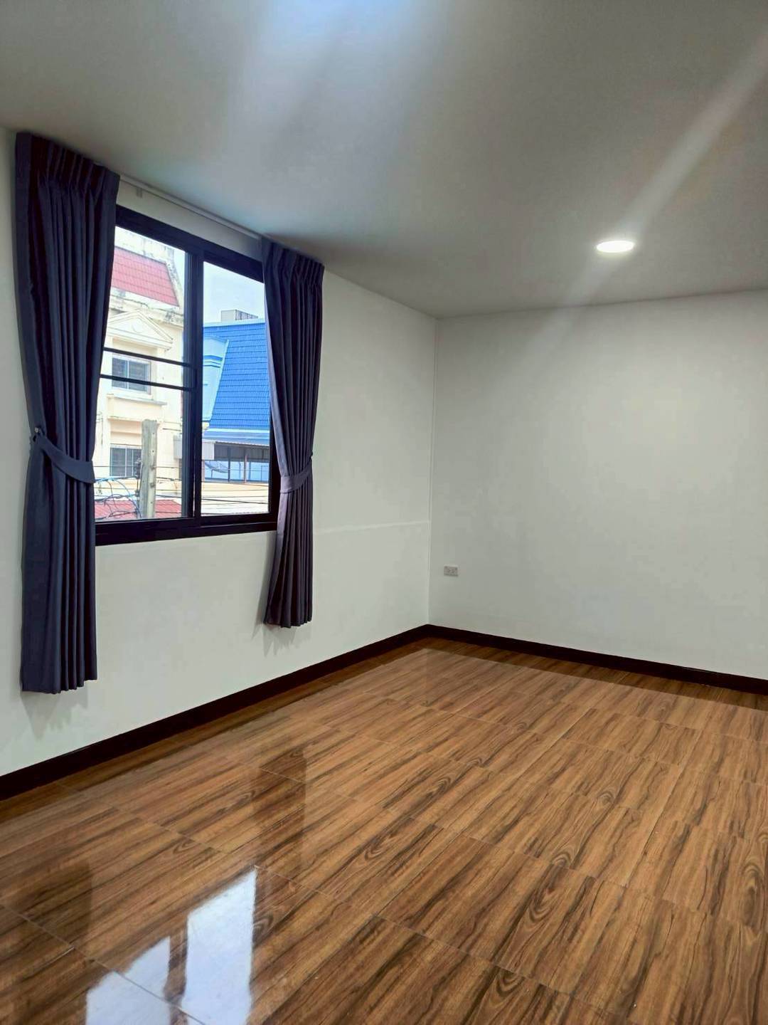 MH113 🏡 For Rent — Home Office near the MRT Yellow Line, Srinakarin