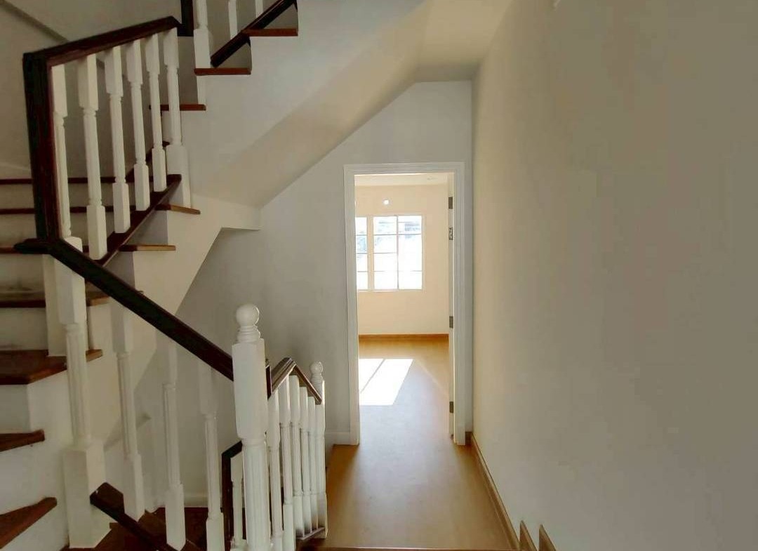 MH120 🏡 For Rent — Four-story home office for rent at Plus Park Avenue, Lasalle-Srinakarin.