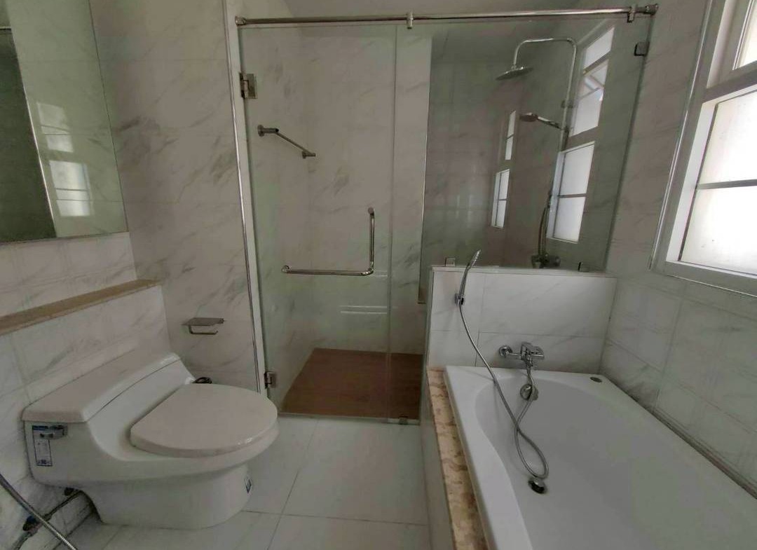 MH120 🏡 For Rent — Four-story home office for rent at Plus Park Avenue, Lasalle-Srinakarin.