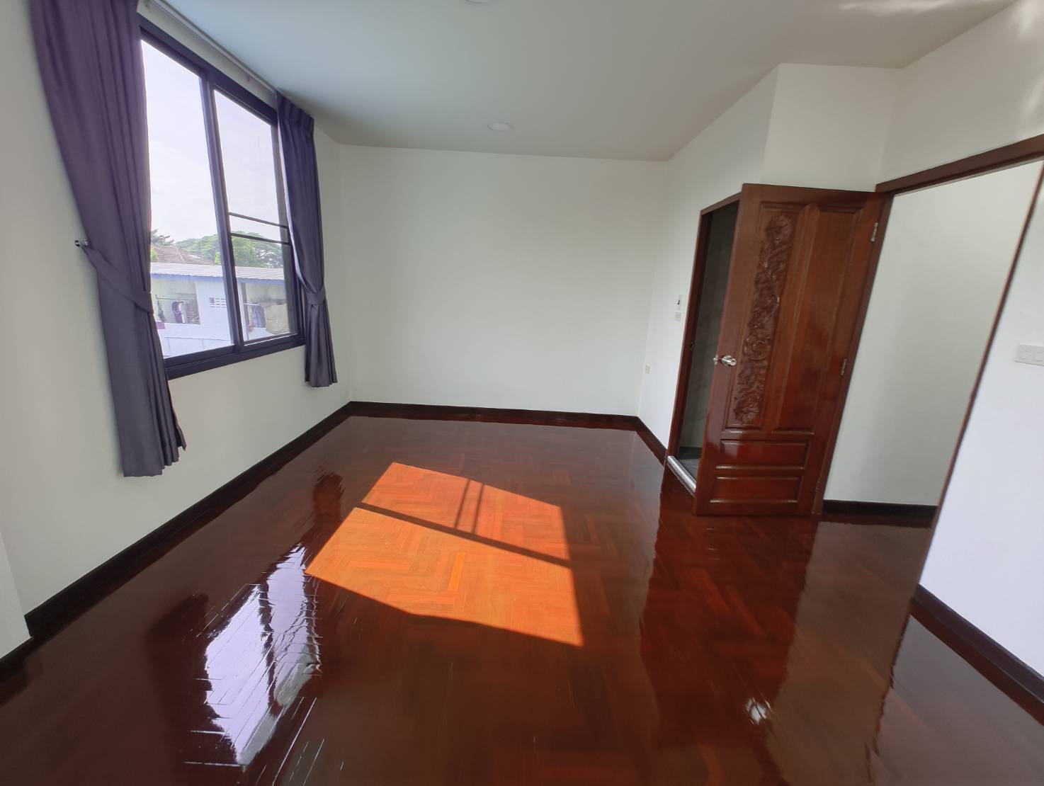 MH113 🏡 For Rent — Home Office near the MRT Yellow Line, Srinakarin