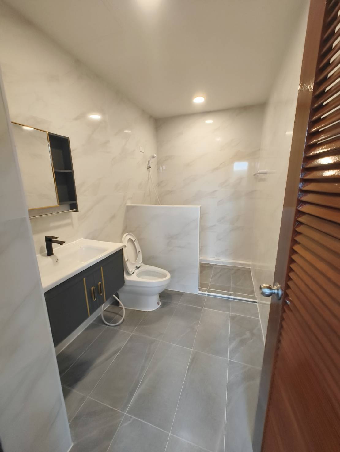 MH113 🏡 For Rent — Home Office near the MRT Yellow Line, Srinakarin