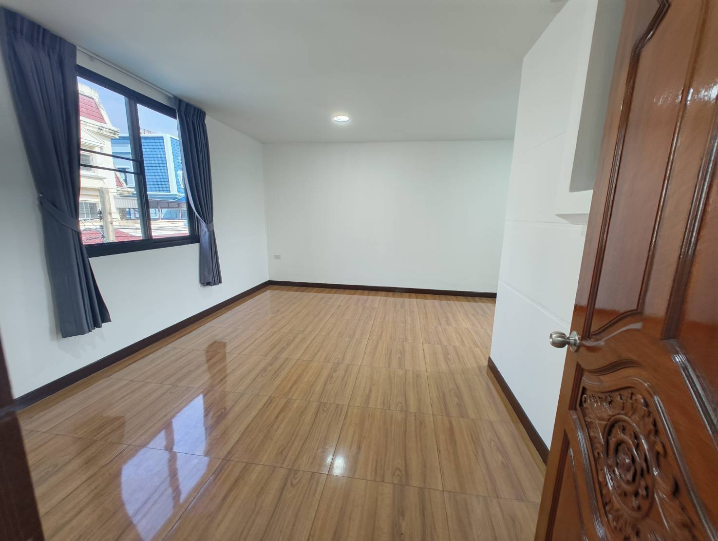 MH113 🏡 For Rent — Home Office near the MRT Yellow Line, Srinakarin