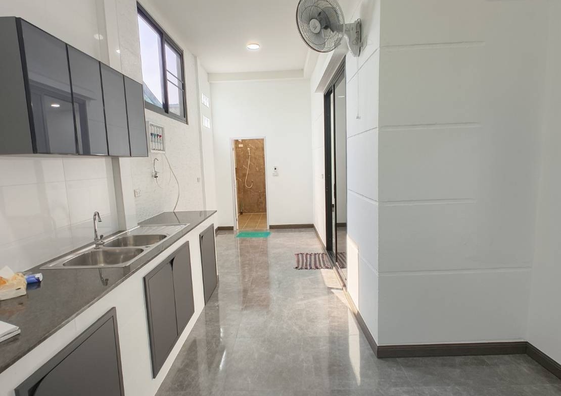 MH113 🏡 For Rent — Home Office near the MRT Yellow Line, Srinakarin